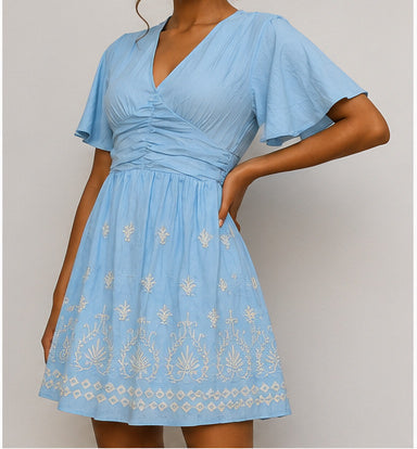 Vestido Azul-Bebé com Bordados Bege