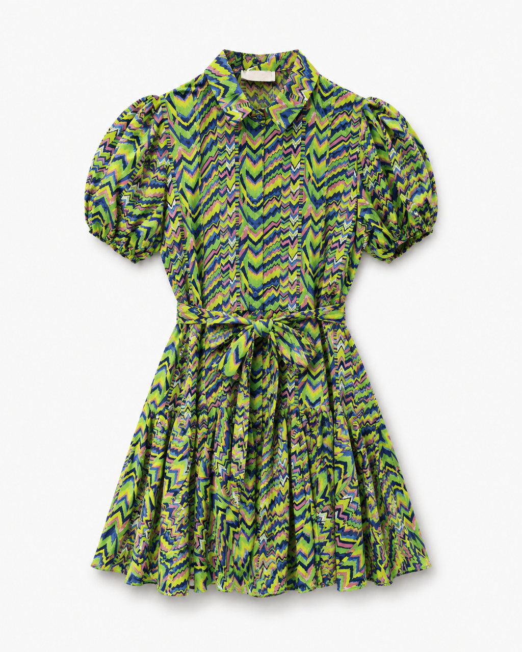 Vestido curto estampado chevron verde com gola clássica, botões azuis e saia rodada
